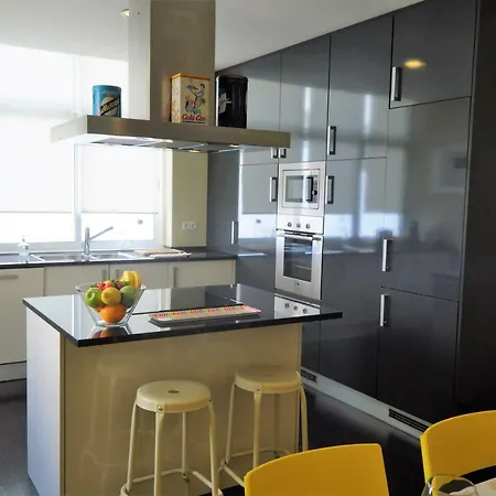 On Trendy Cousin Flat Lejlighed *